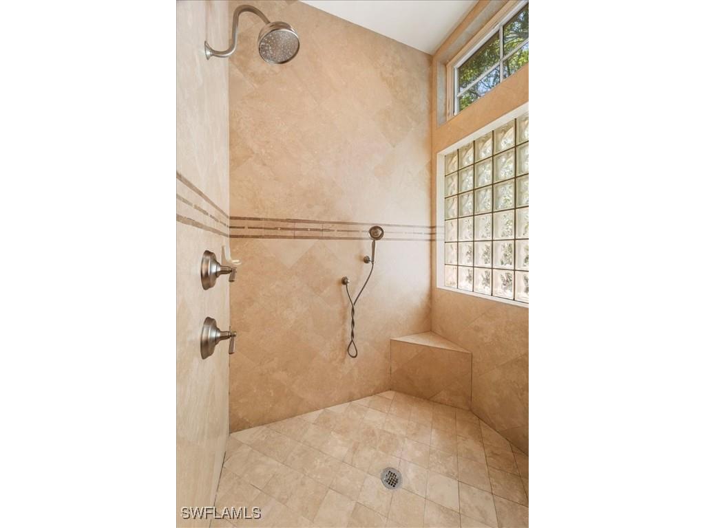 215 5th Street S Naples FL 34102 225077293 image39