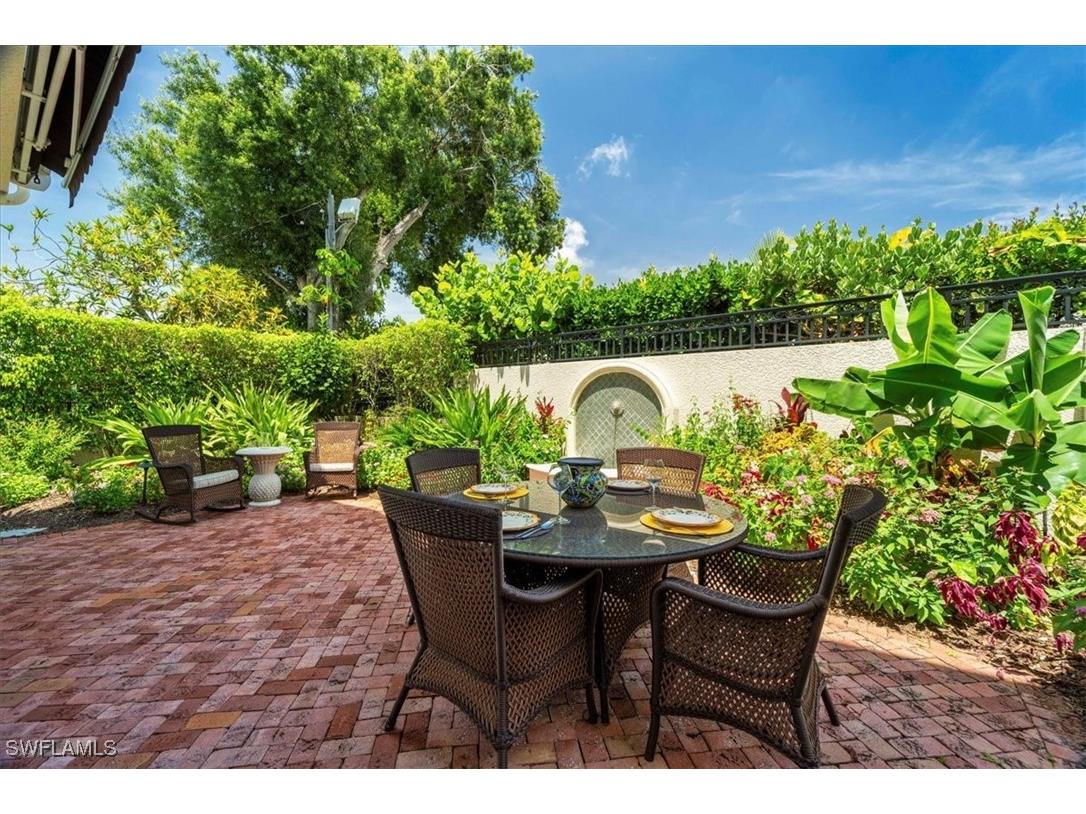 215 5th Street S Naples FL 34102 225077293 image42