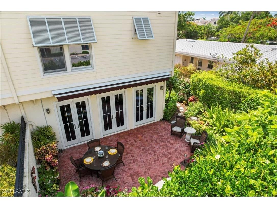 215 5th Street S Naples FL 34102 225077293 image44