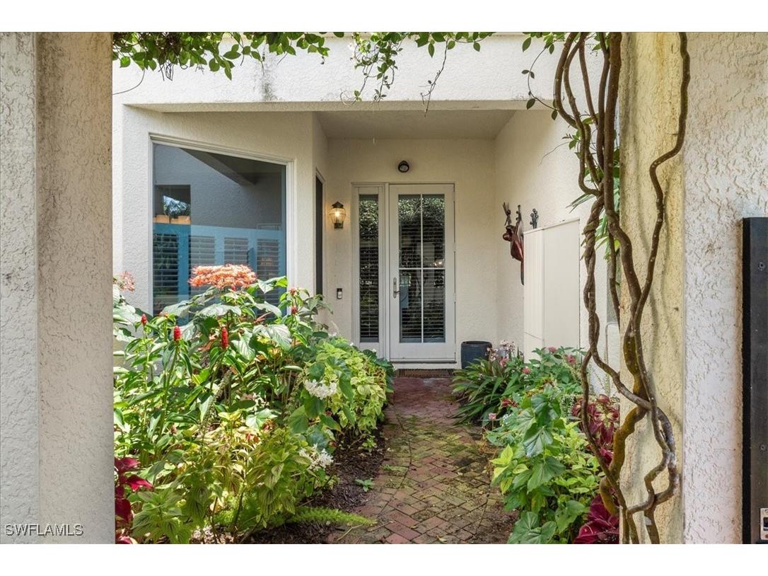 215 5th Street S Naples FL 34102 225077293 image46