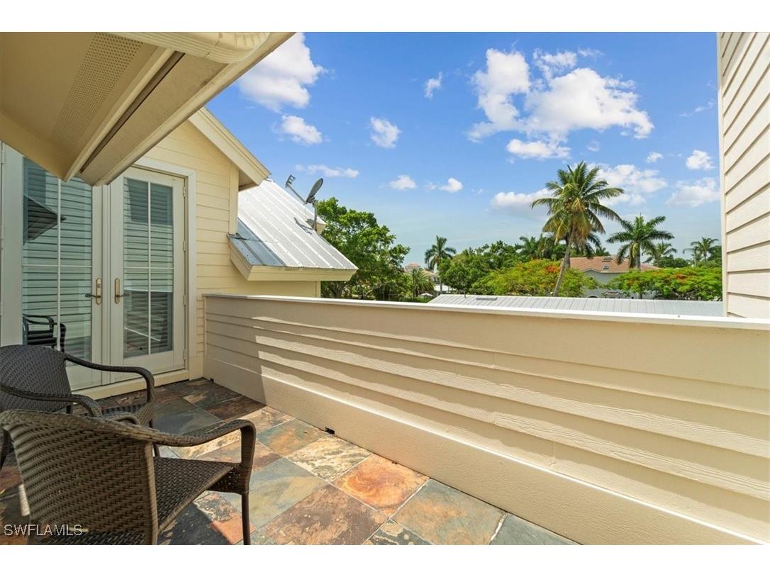 215 5th Street S Naples FL 34102 225077293 image48