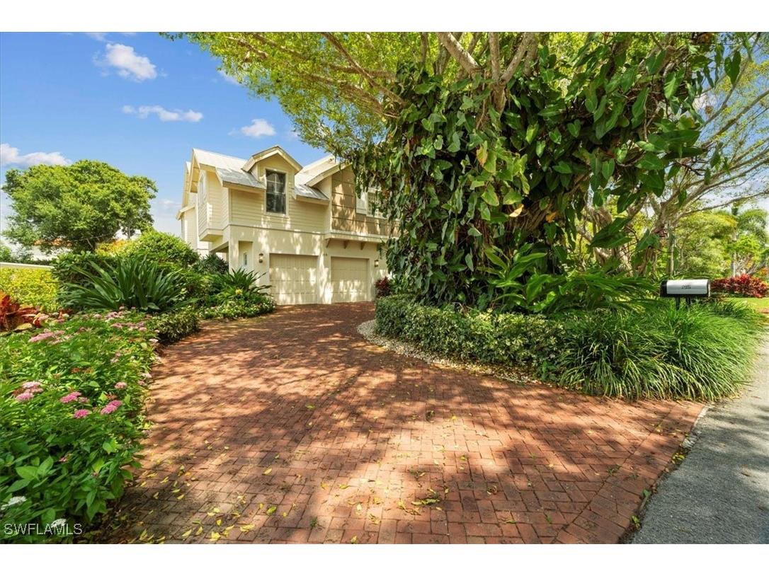 215 5th Street S Naples FL 34102 225077293 image50