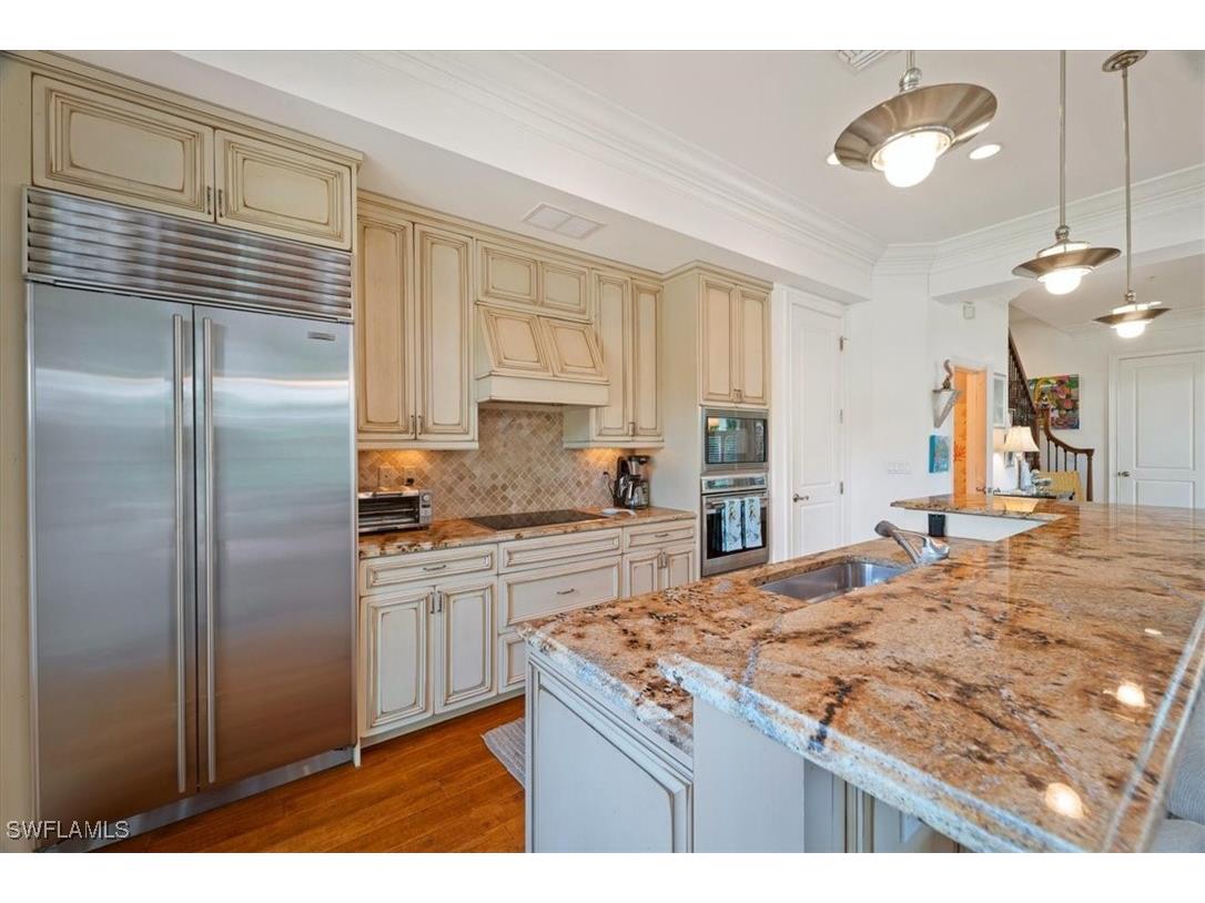 215 5th Street S Naples FL 34102 225077293 image6