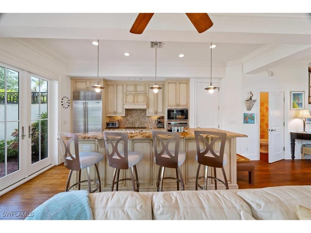 215 5th Street S Naples FL 34102 225077293 image8