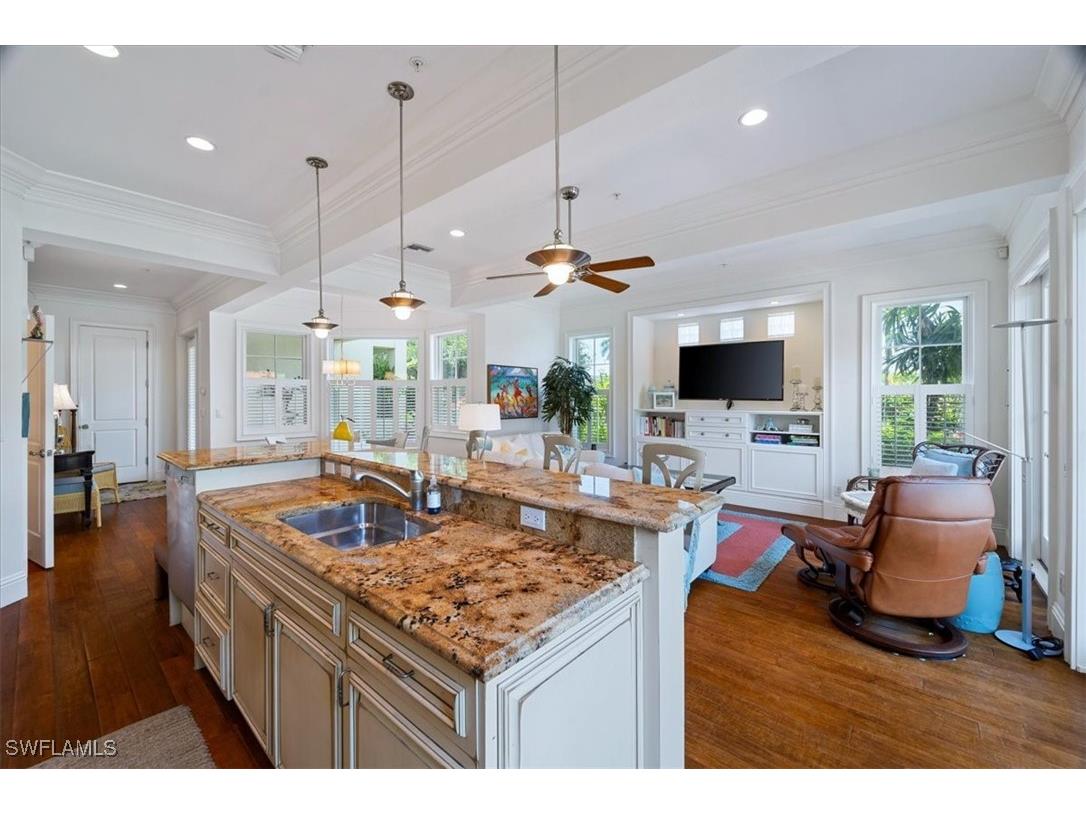 215 5th Street S Naples FL 34102 225077293 image9