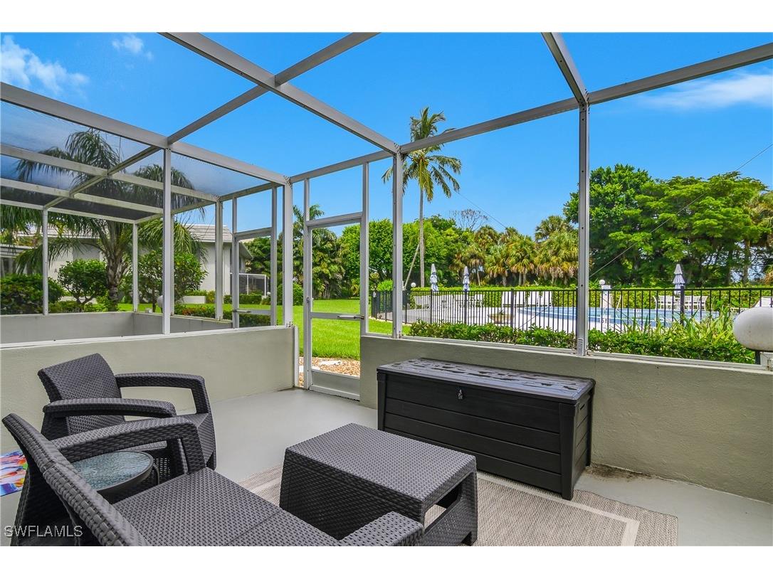 215 Cypress Way E #C1 Naples FL 34110 225070118 image1