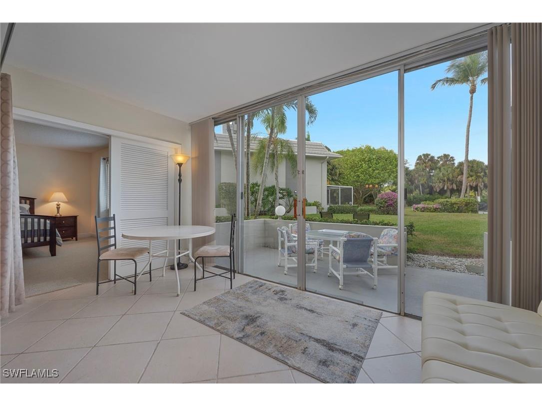 215 Cypress Way E #C4 Naples FL 34110 226002024 image11