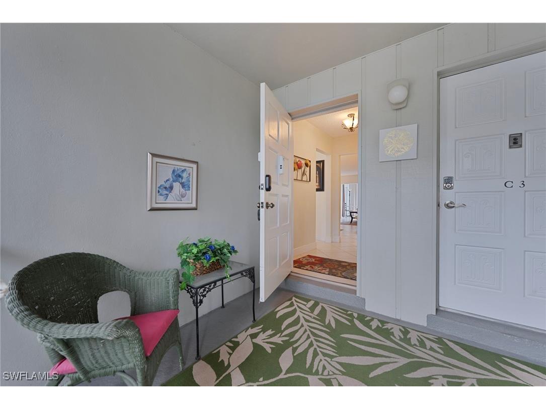 215 Cypress Way E #C4 Naples FL 34110 226002024 image2
