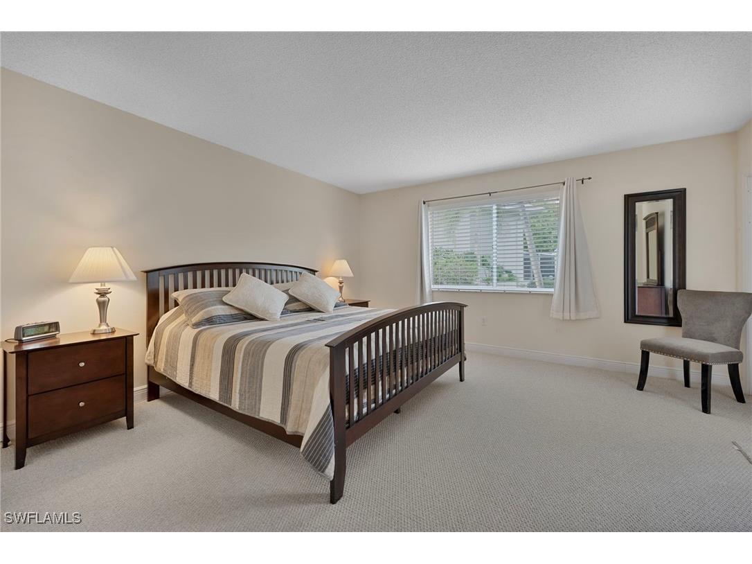 215 Cypress Way E #C4 Naples FL 34110 226002024 image7