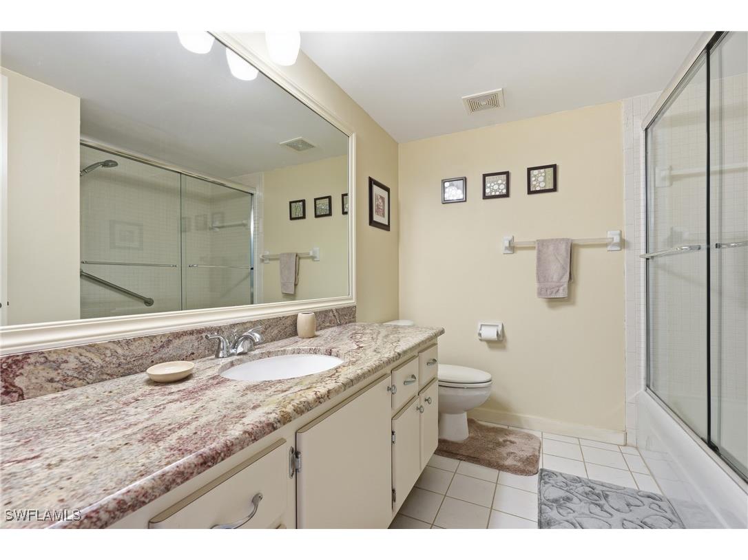 215 Cypress Way E #D8 Naples FL 34110 225078091 image14