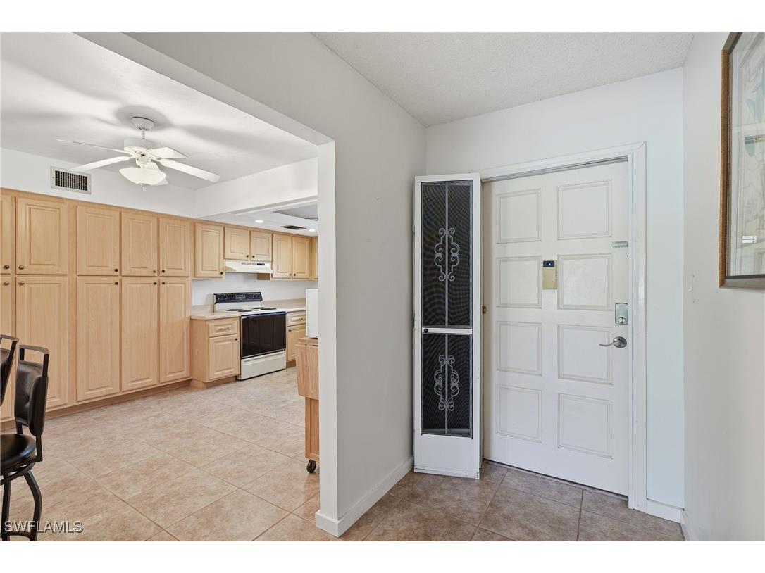 215 Cypress Way E #D8 Naples FL 34110 225078091 image2