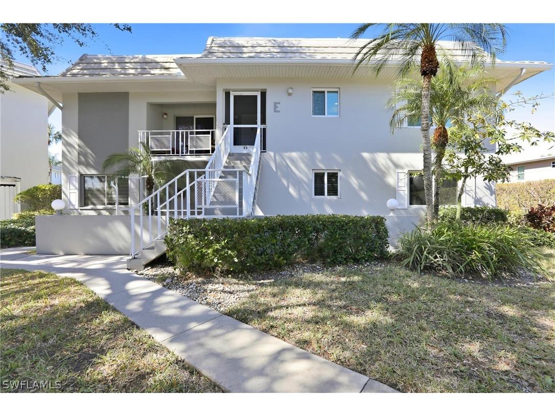 215 Cypress Way E #E3 Naples FL 34110 226005684 image1