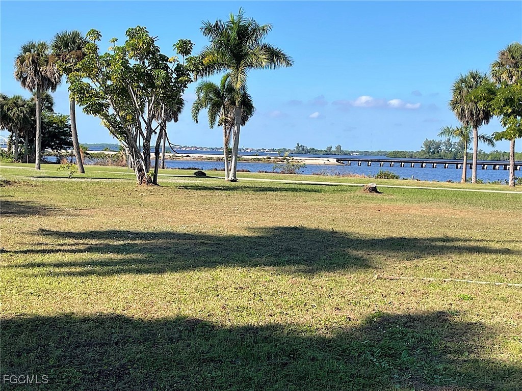 215 Delray Avenue Fort Myers FL 33905 2025023692 image18