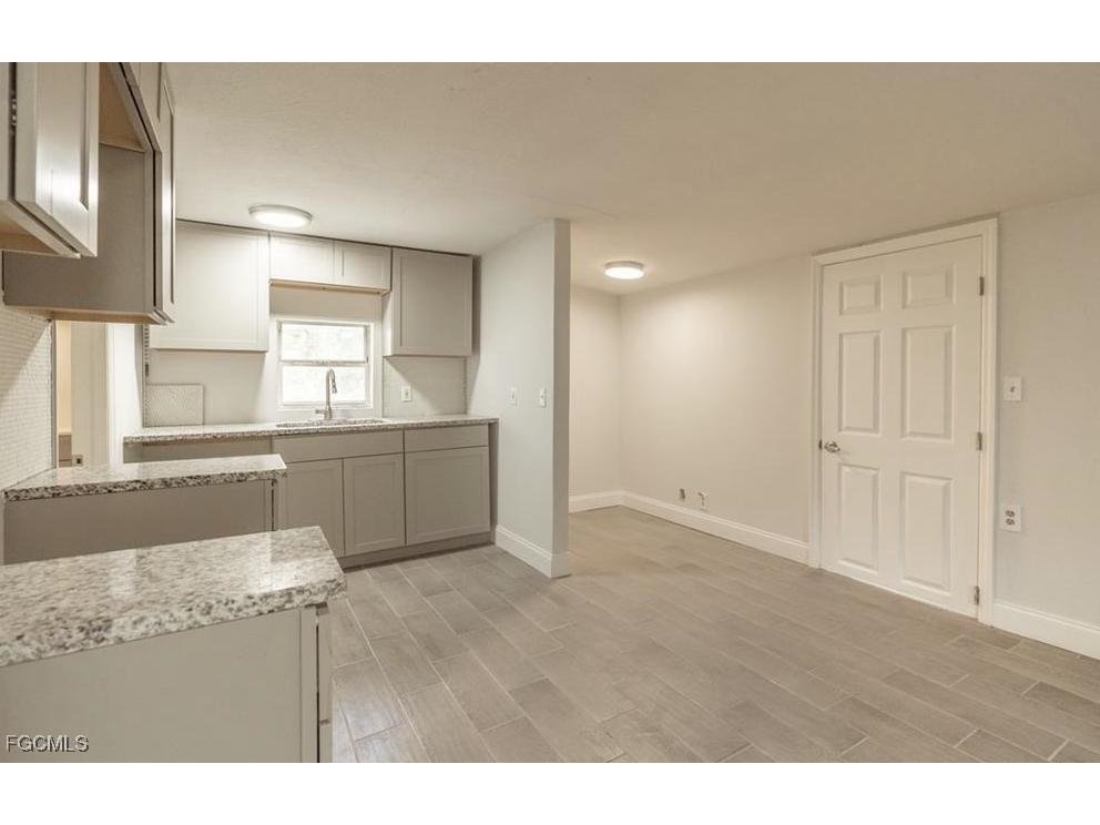 215 Delray Avenue Fort Myers FL 33905 2025023692 image4