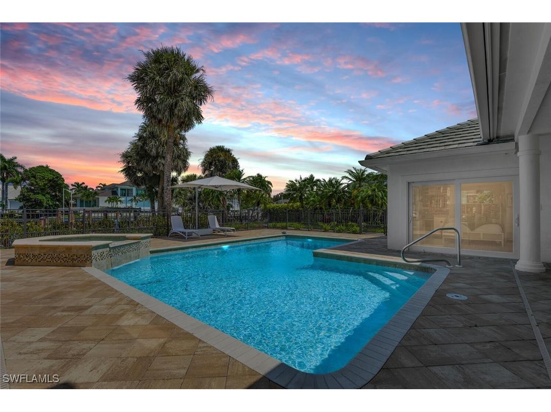 215 Mooring Line Drive Naples FL 34102 225064600 image3