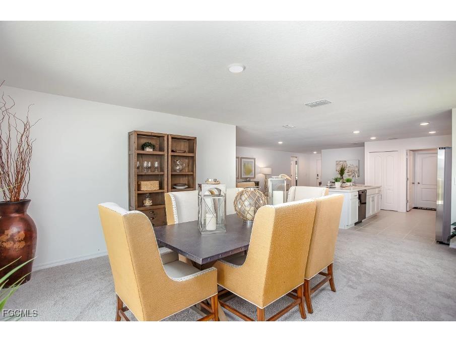 215 NW 4th Avenue Cape Coral FL 33993 2025005333 image12