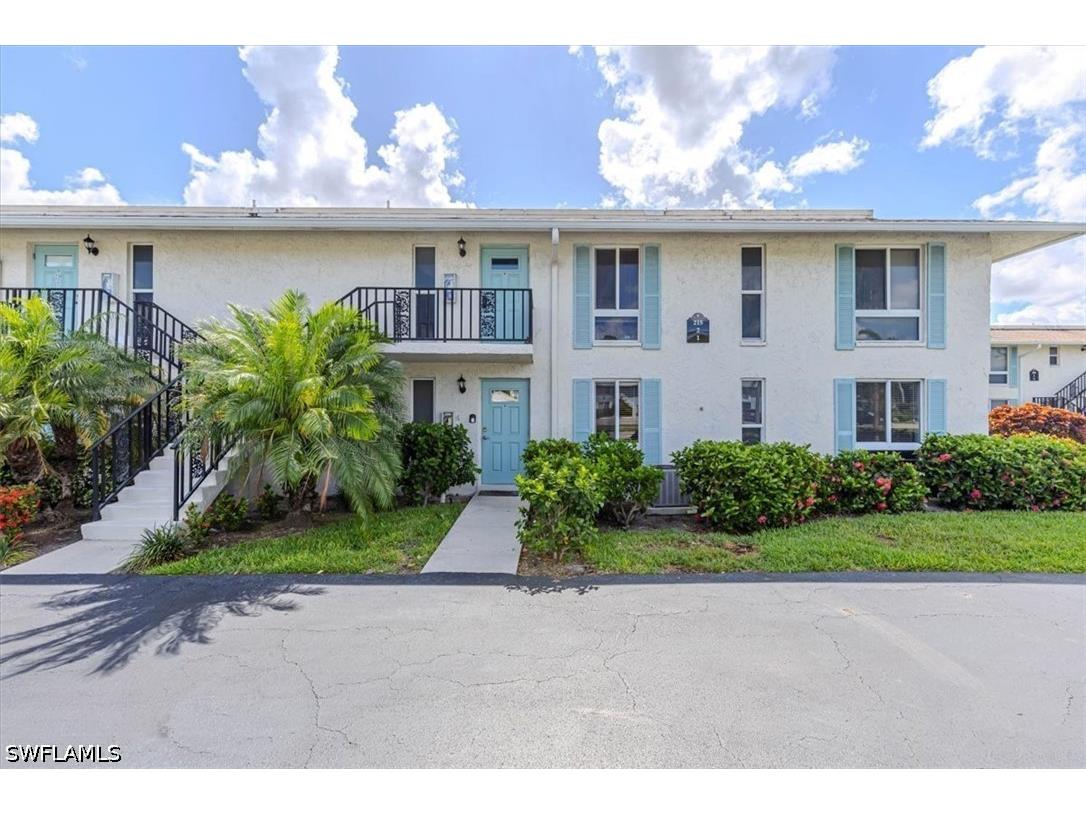 215 Palm Drive #215-1 Naples FL 34112 226020506 image1