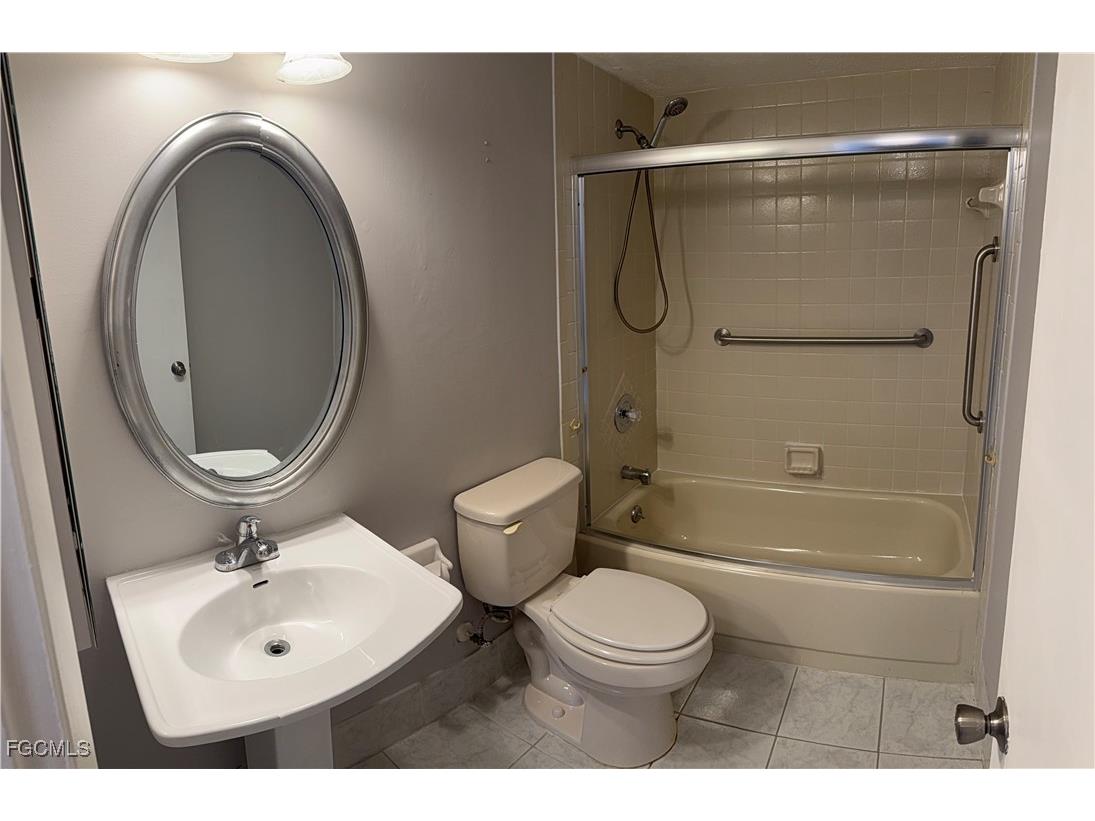 215 SE 15th Place #109 Cape Coral FL 33990 2025014303 image13