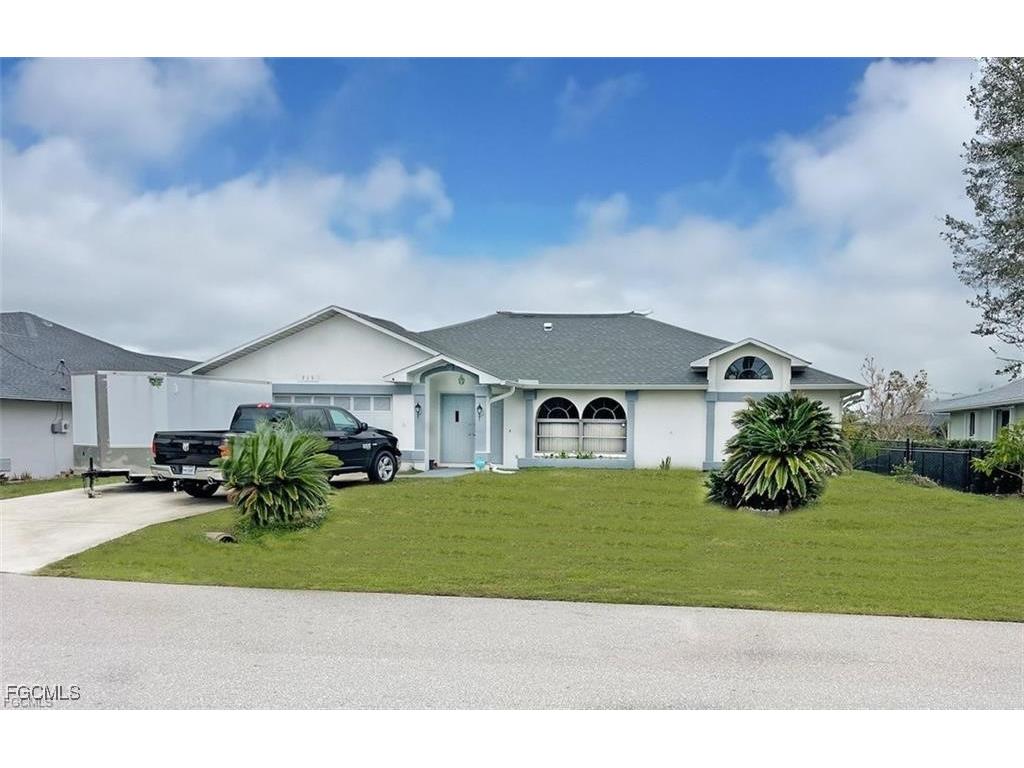 215 SE 1st Place Cape Coral FL 33990 2026003049 image1