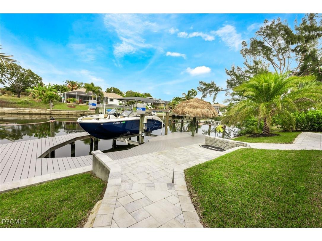 215 SE 28th Terrace Cape Coral FL 33904 2025014054 image14