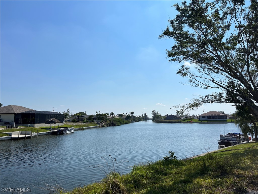 215 SW 22nd Place Cape Coral FL 33991 223029287 image1