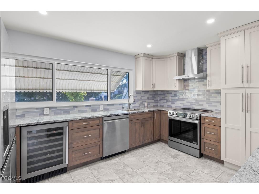 215 Santa Monica Court Cape Coral FL 33904 2025025704 image14