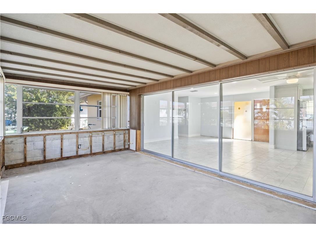 215 Santa Monica Court Cape Coral FL 33904 2025025704 image18