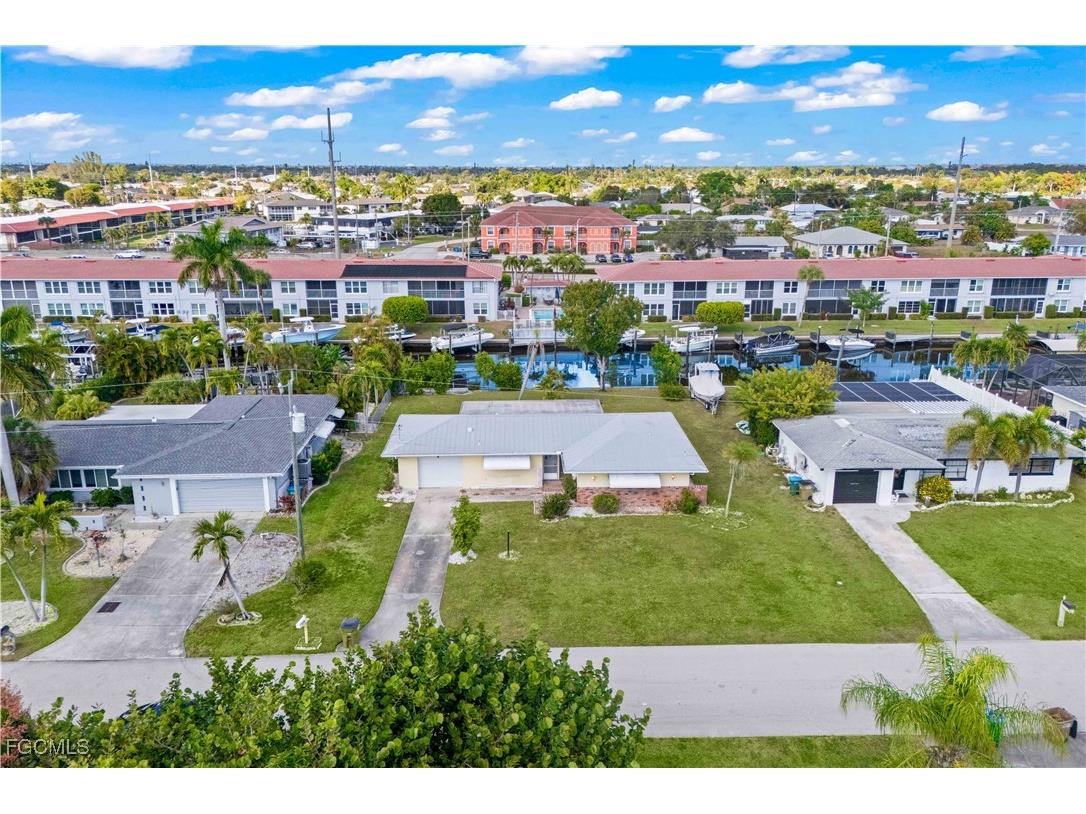 215 Santa Monica Court Cape Coral FL 33904 2025025704 image2