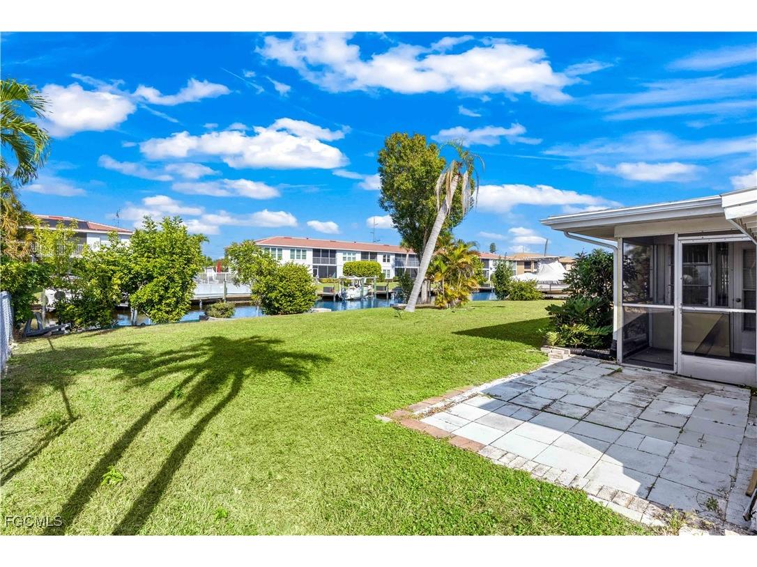 215 Santa Monica Court Cape Coral FL 33904 2025025704 image27
