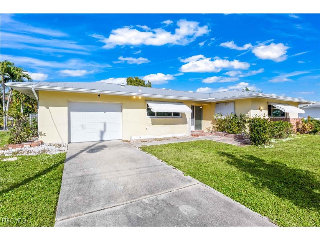 215 Santa Monica Court Cape Coral FL 33904 2025025704 image7