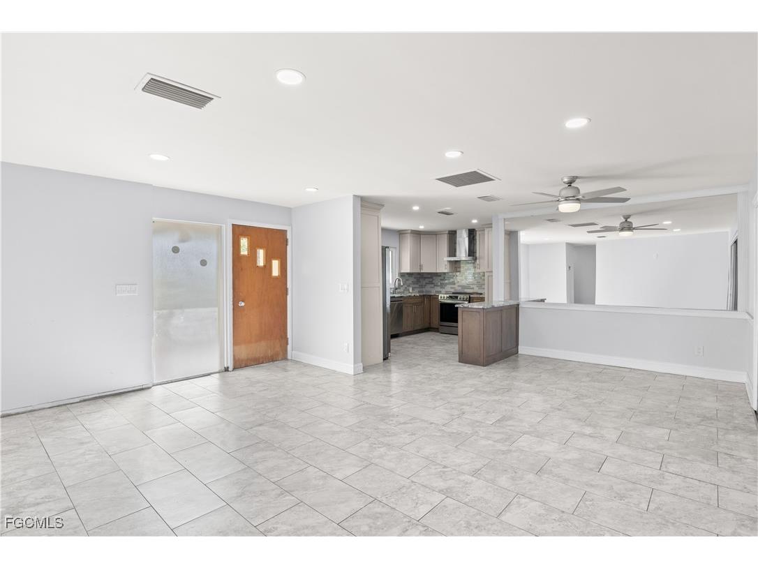 215 Santa Monica Court Cape Coral FL 33904 2025025704 image9