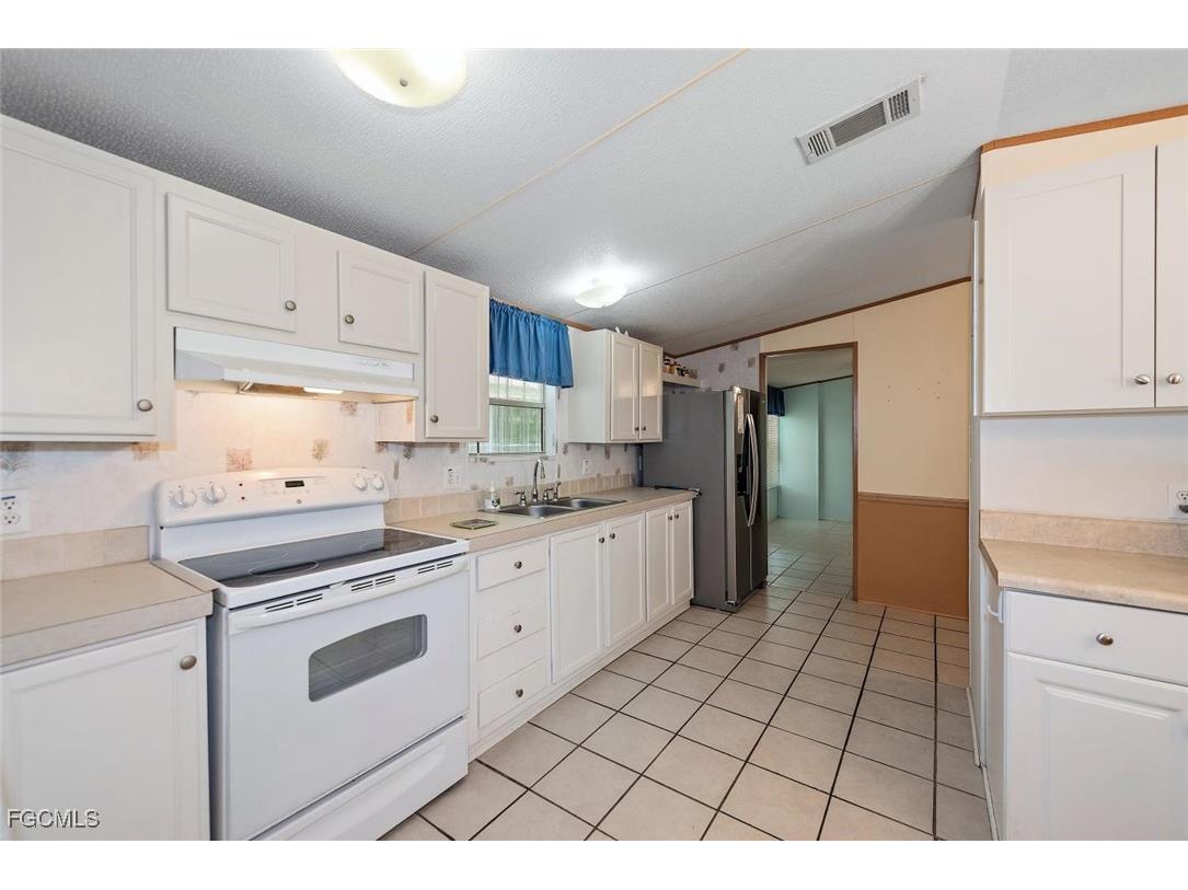 215 Shrub Lane N North Fort Myers FL 33917 2025002365 image13