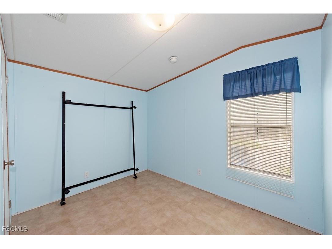 215 Shrub Lane N North Fort Myers FL 33917 2025002365 image18