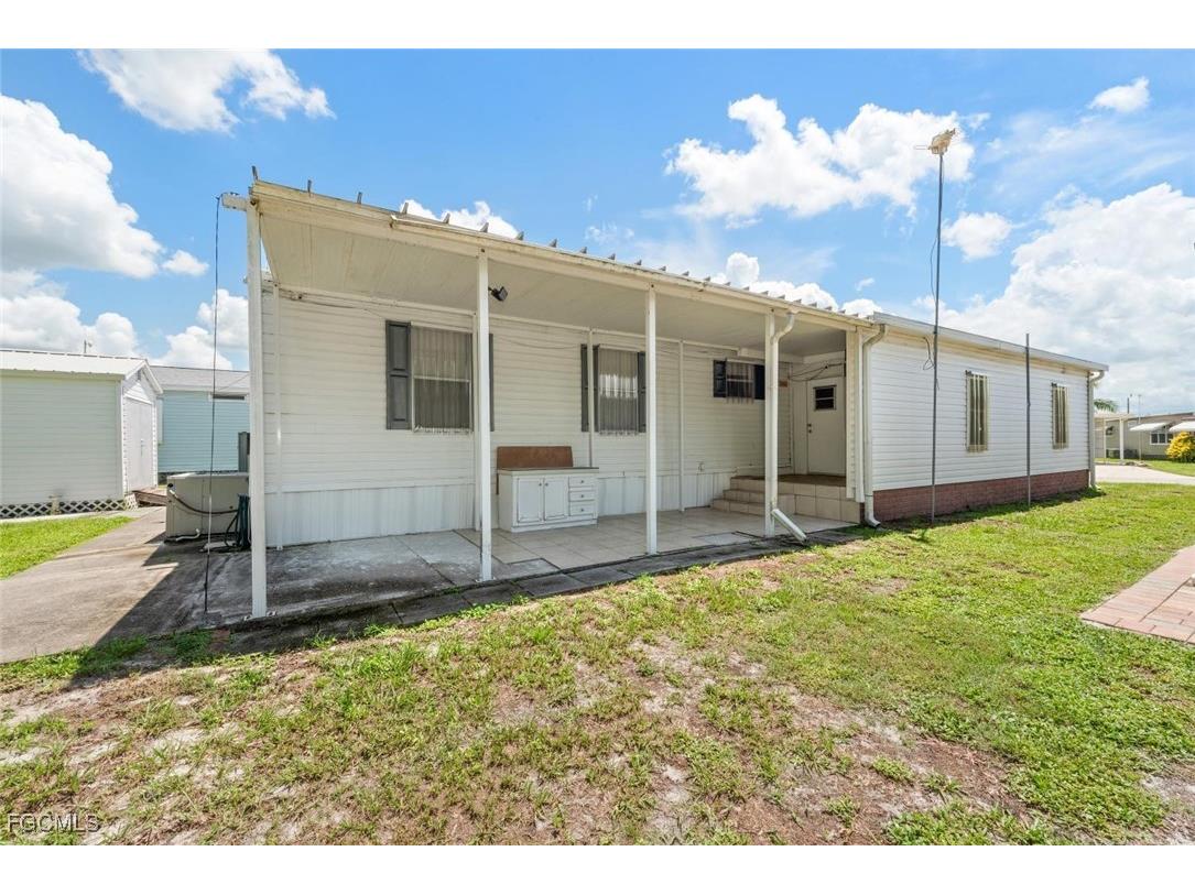 215 Shrub Lane N North Fort Myers FL 33917 2025002365 image23