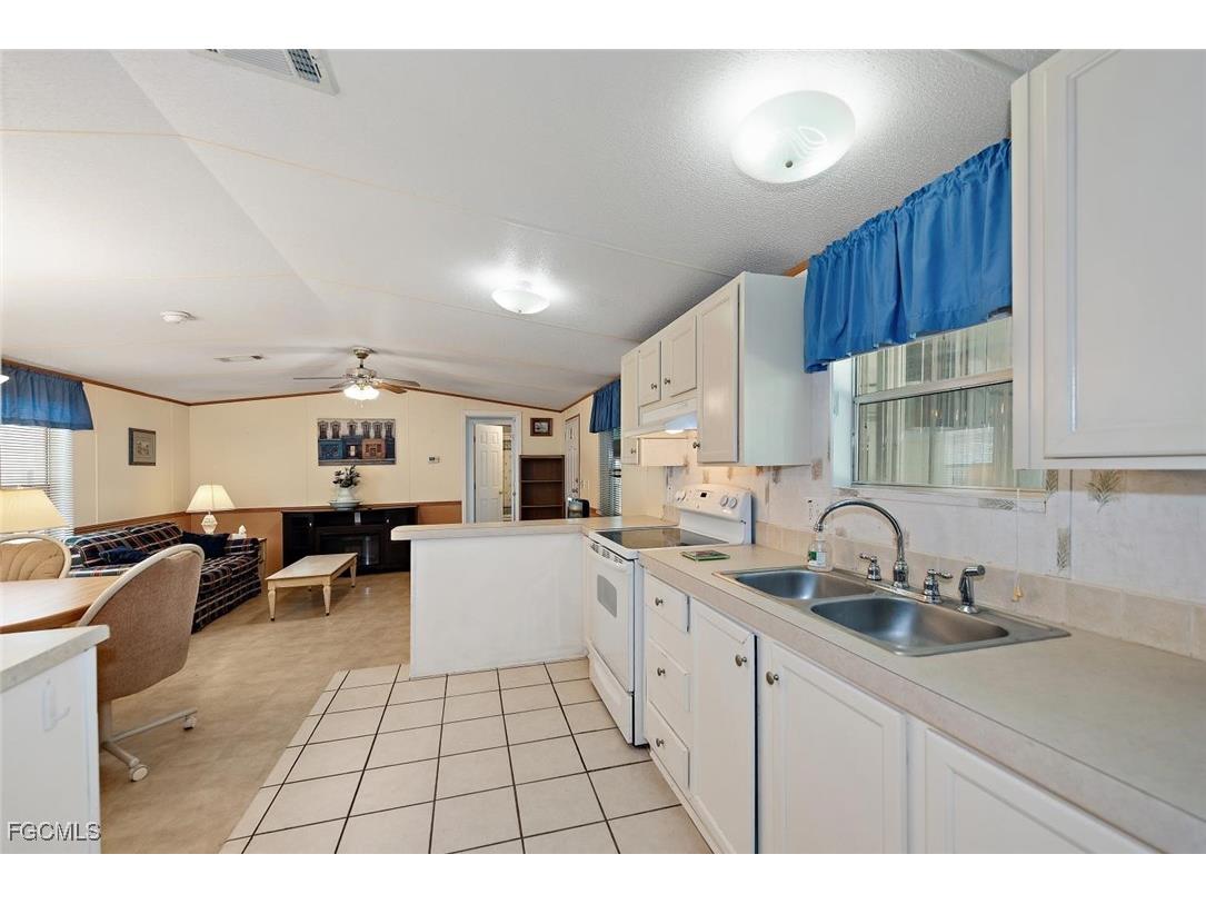 215 Shrub Lane N North Fort Myers FL 33917 2025002365 image9