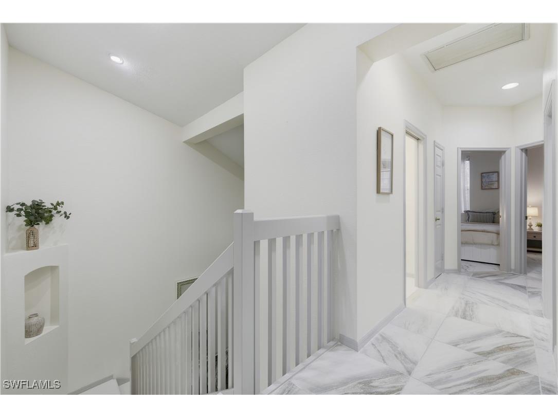 2150 Aberdeen Lane #202 Naples FL 34109 225066339 image16