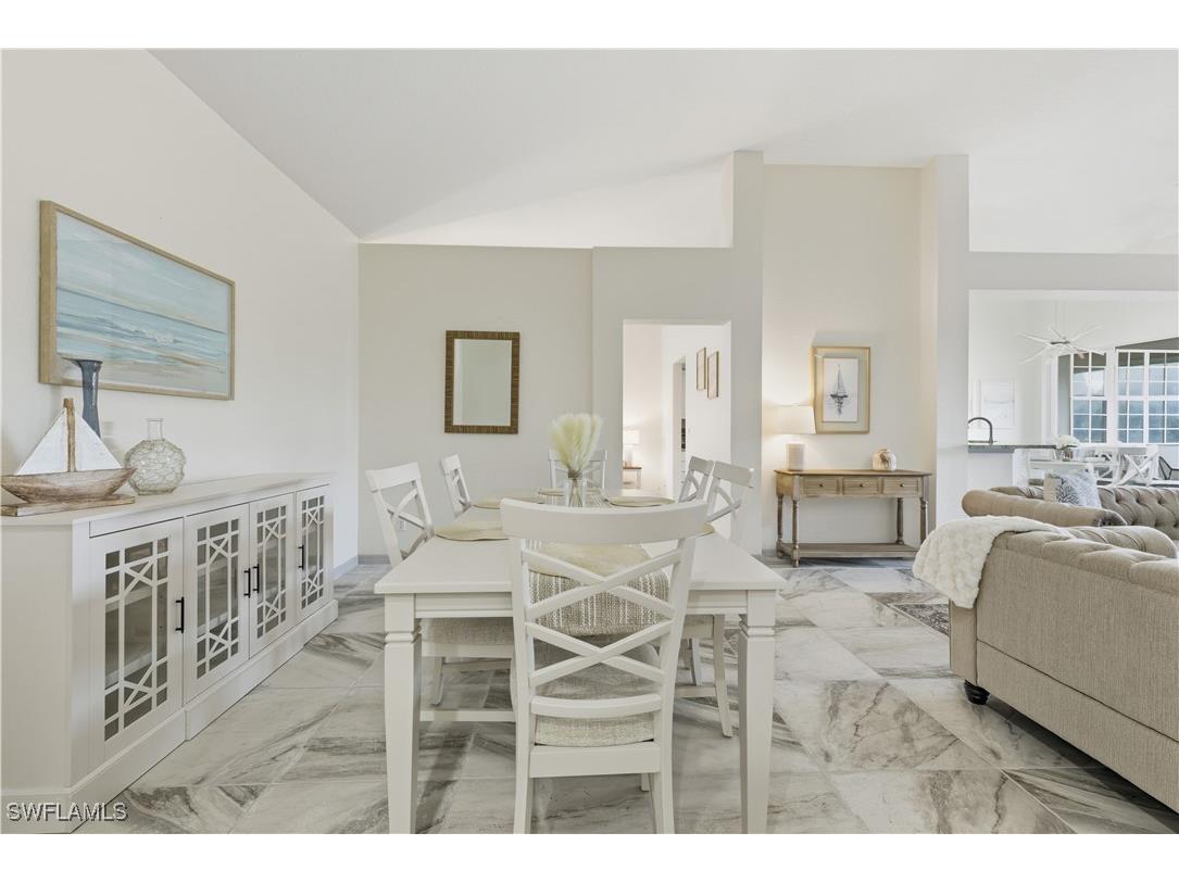 2150 Aberdeen Lane #202 Naples FL 34109 225066339 image4