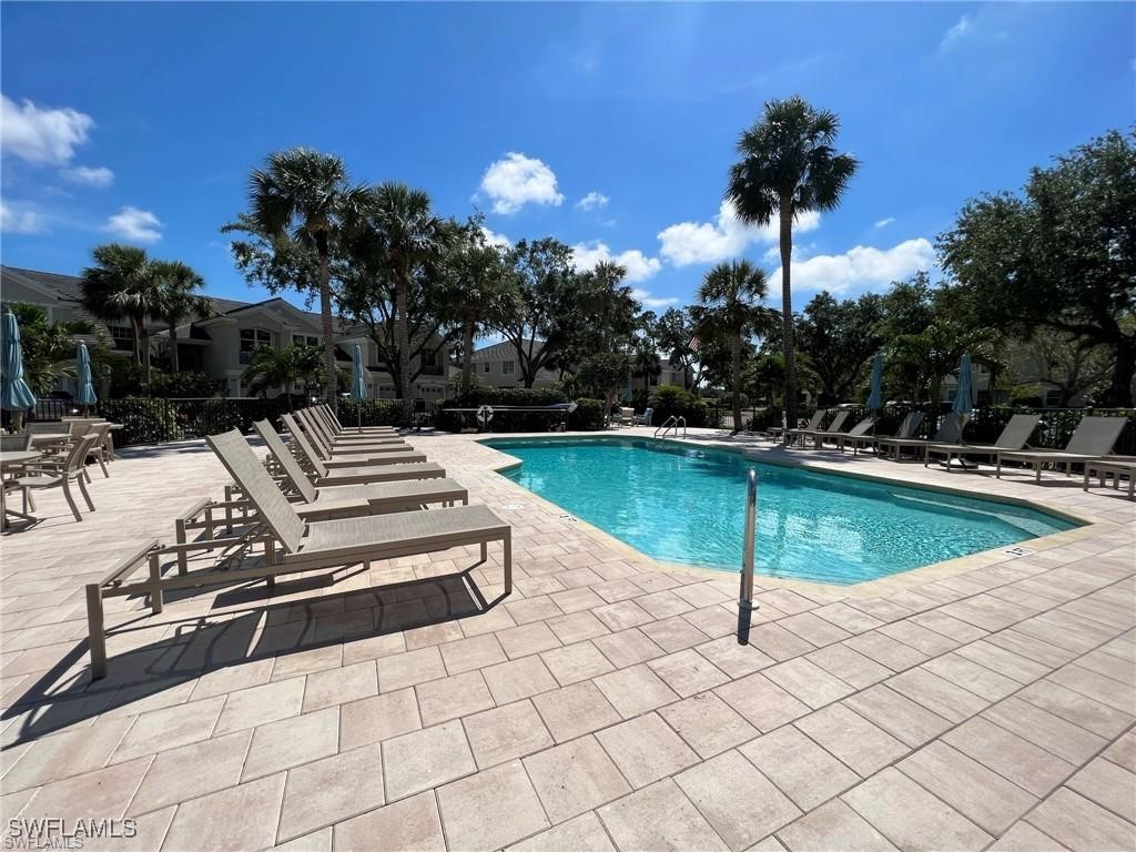 2150 Aberdeen Lane #202 Naples FL 34109 225066339 image40