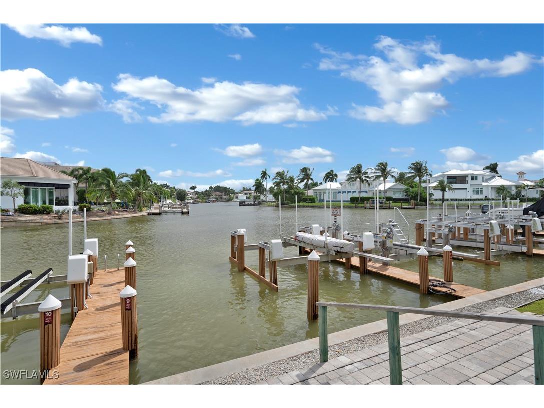 2150 Gulf Shore Boulevard N #411 Naples FL 34102 225059084 image12