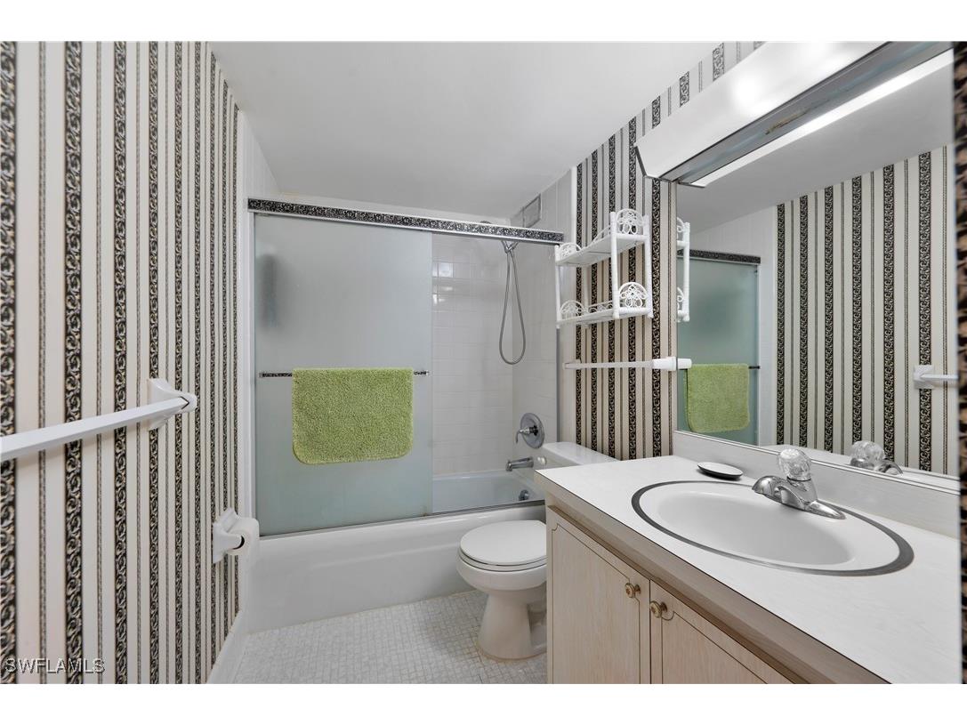 2150 Gulf Shore Boulevard N #411 Naples FL 34102 225059084 image6