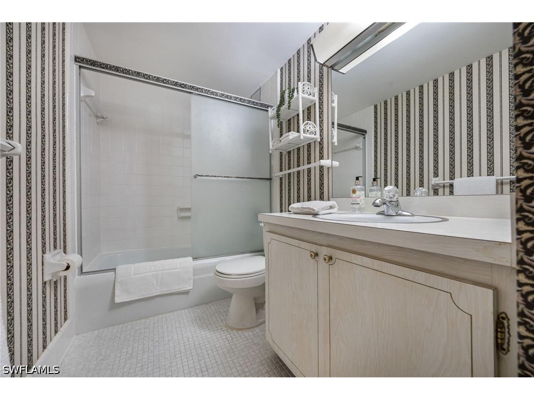 2150 Gulf Shore Boulevard N #411 Naples FL 34102 226022161 image17