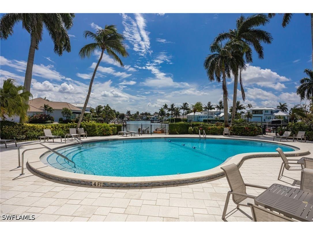 2150 Gulf Shore Boulevard N #411 Naples FL 34102 226022161 image18