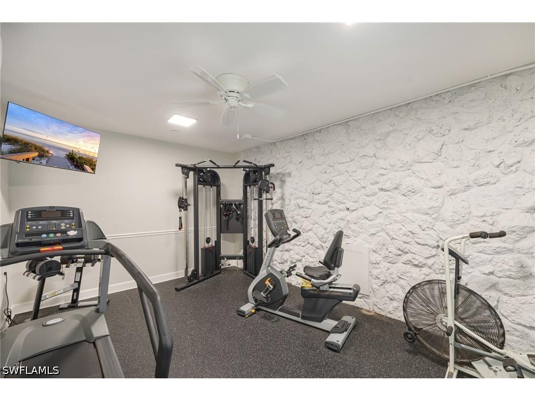2150 Gulf Shore Boulevard N #411 Naples FL 34102 226022161 image24