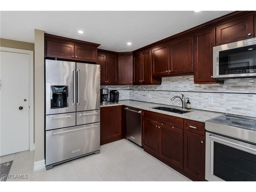 2150 Gulf Shore Boulevard N #609 Naples FL 34102 225076907 image25