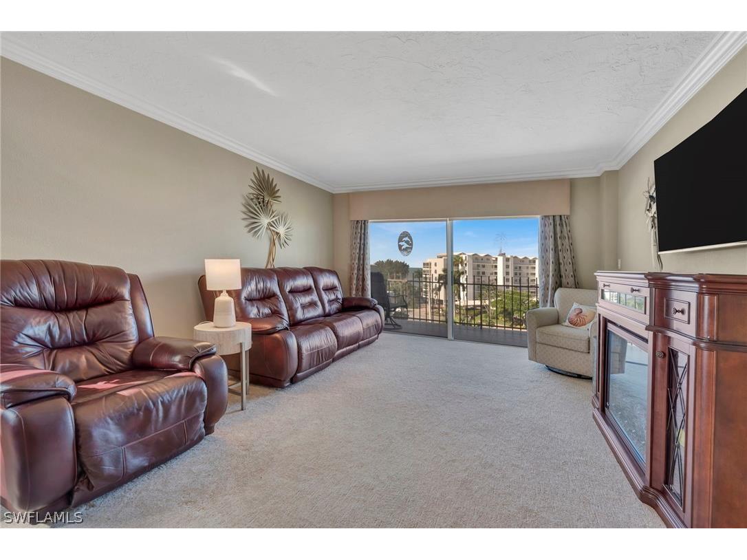 2150 Gulf Shore Boulevard N #609 Naples FL 34102 226012559 image4
