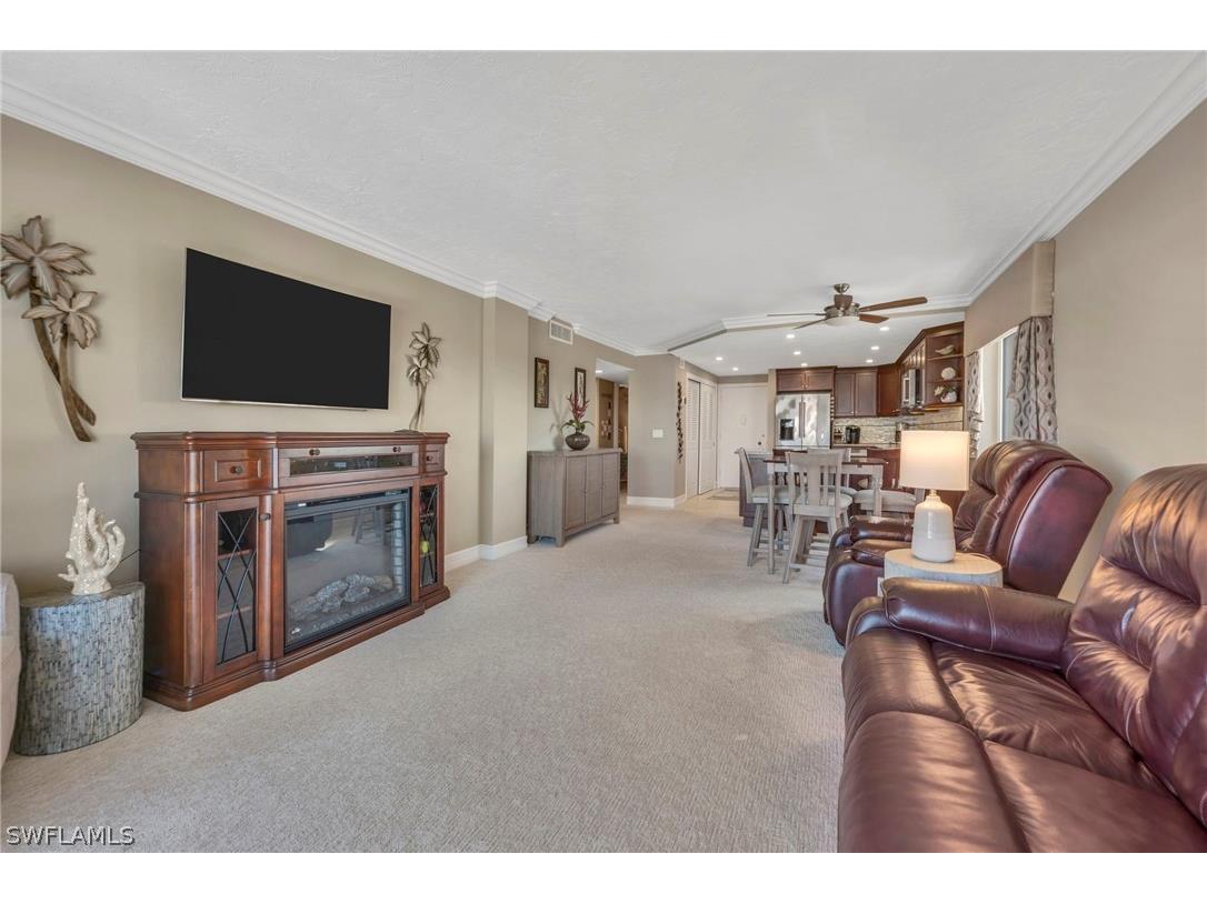 2150 Gulf Shore Boulevard N #609 Naples FL 34102 226012559 image5