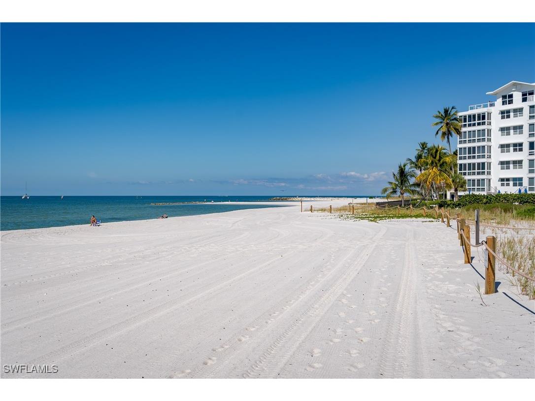 2150 Gulf Shore Boulevard N #609 Naples FL 34102 225076907 image38