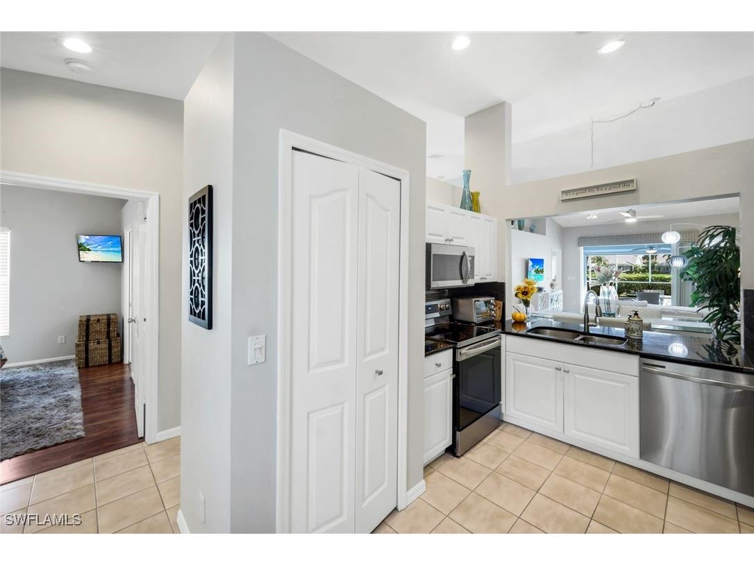 2150 Stacil Circle #13 Naples FL 34109 225079118 image18