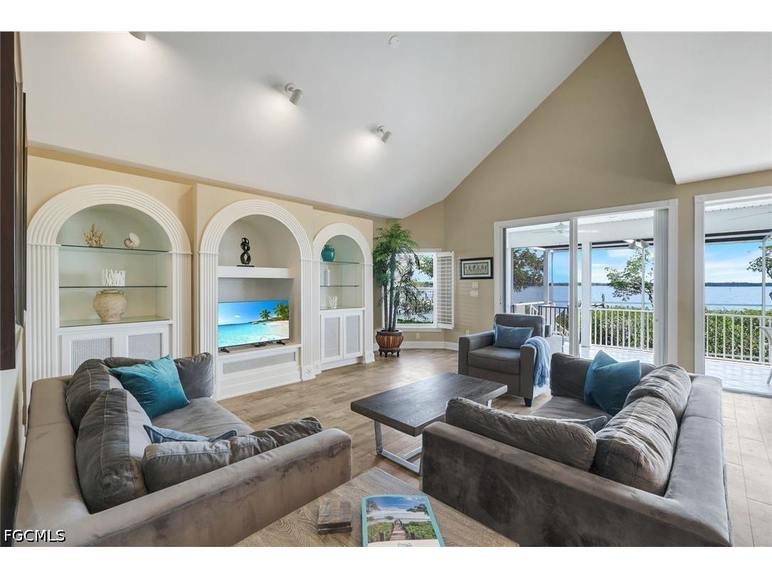 21500 - 21504 Indian Bayou Drive Fort Myers Beach FL 33931 2026017632 image9
