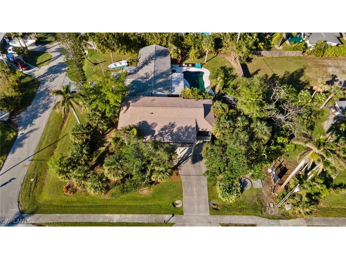 2151 Estey Avenue Naples FL 34104 225074984 image31
